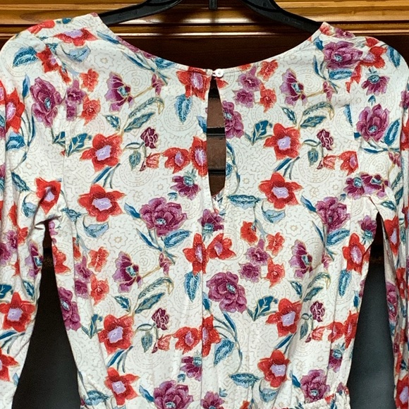 Hollister Long Sleeve Romper SZ - S - Picture 5 of 6